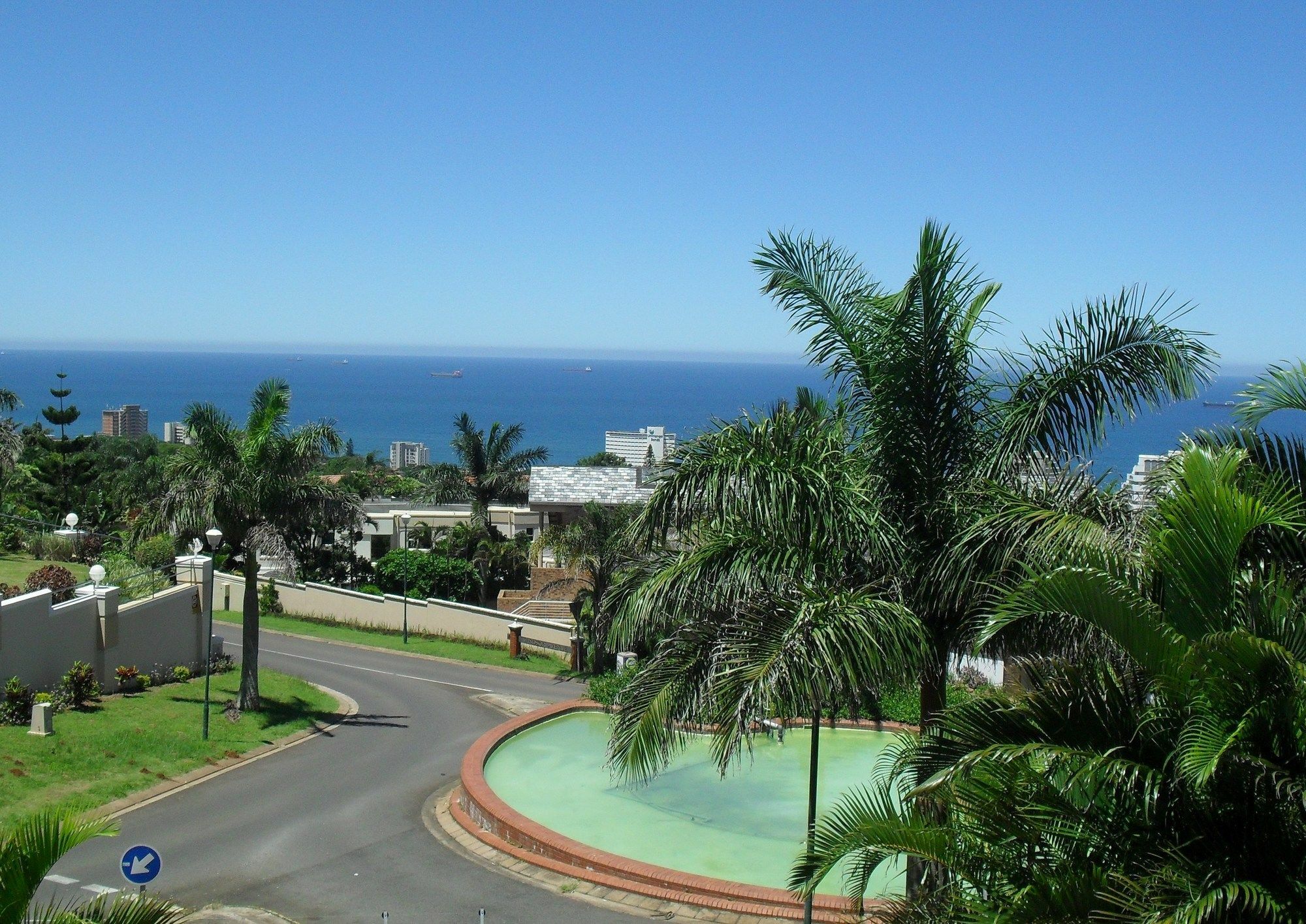8 Royal Palm B&B Umhlanga Rocks Buitenkant foto