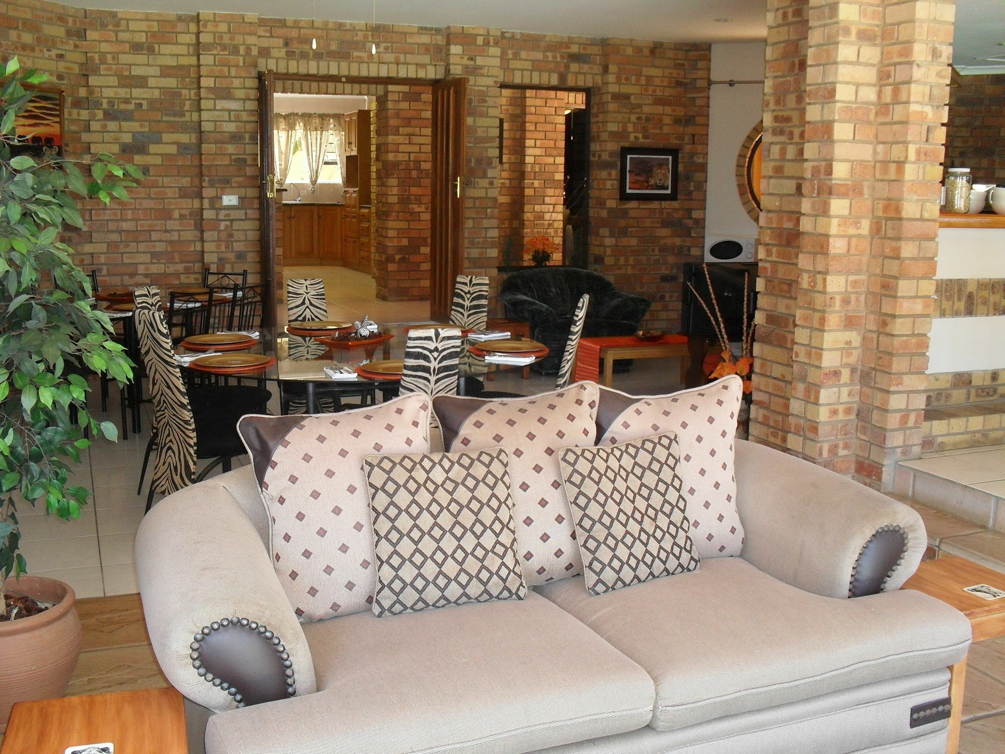 8 Royal Palm B&B Umhlanga Rocks Buitenkant foto